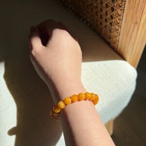 Natural stones Mi La yellow/orange beaded bracelet